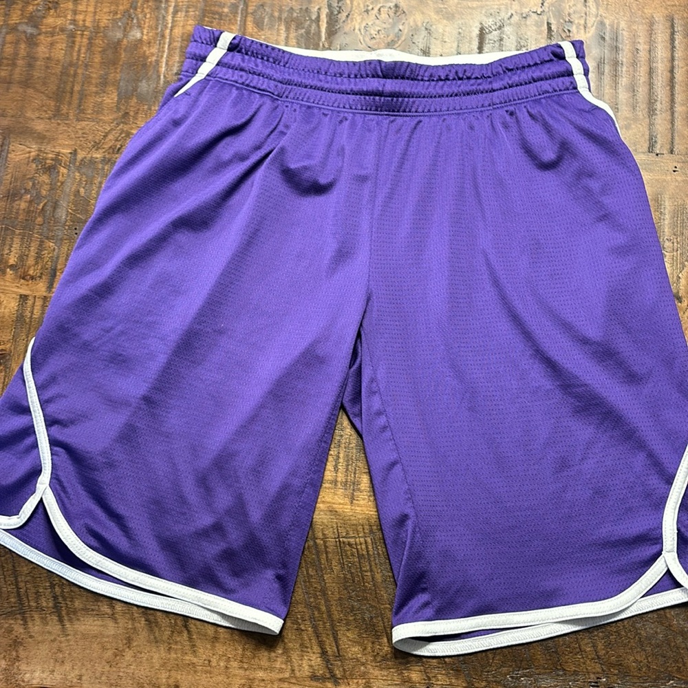 Men’s athletic shorts